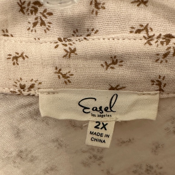 Easel Floral Cream Button-Down Shirt - Picture 2 of 4